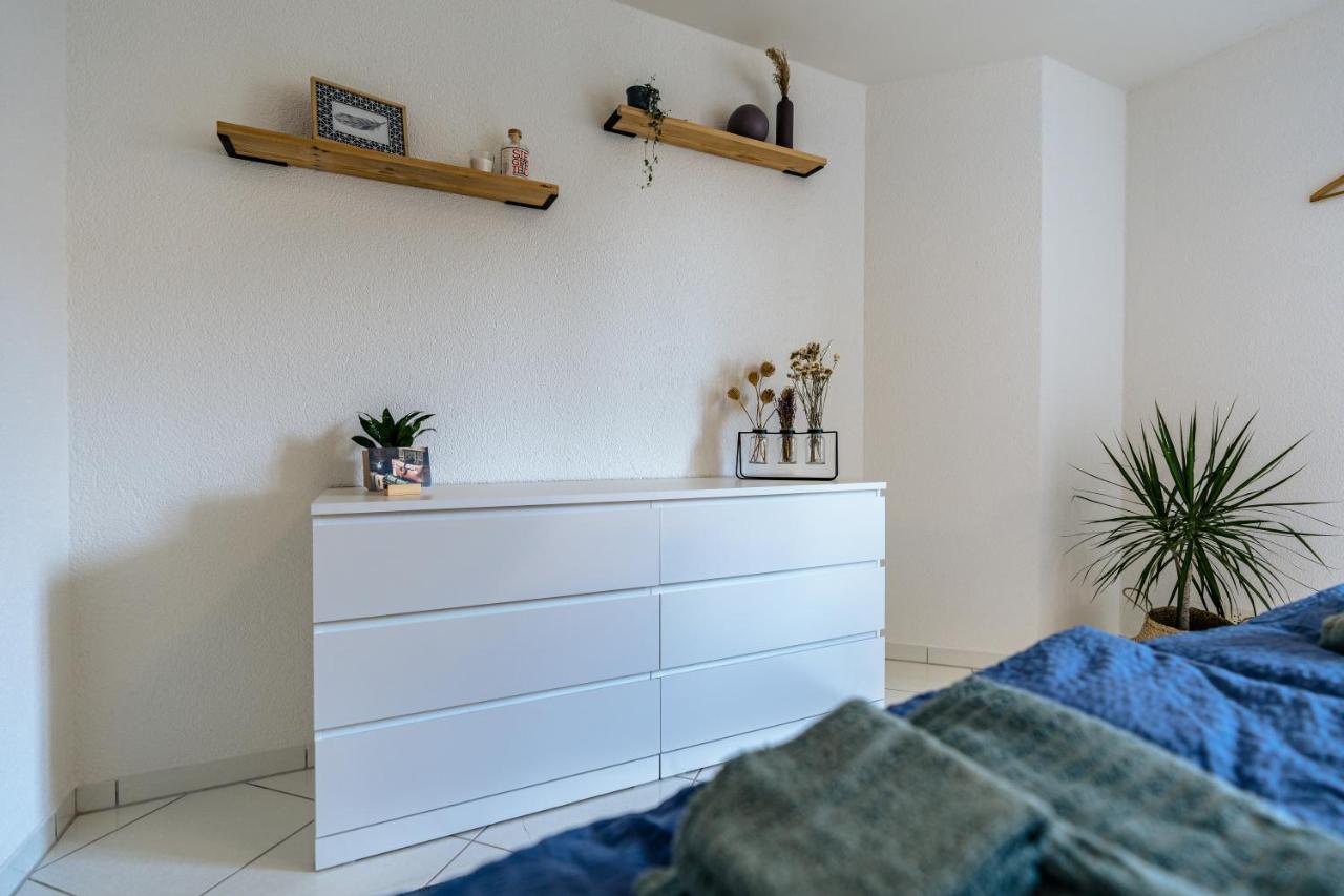 Apartment In The City Center With Free Parking 빌 외부 사진
