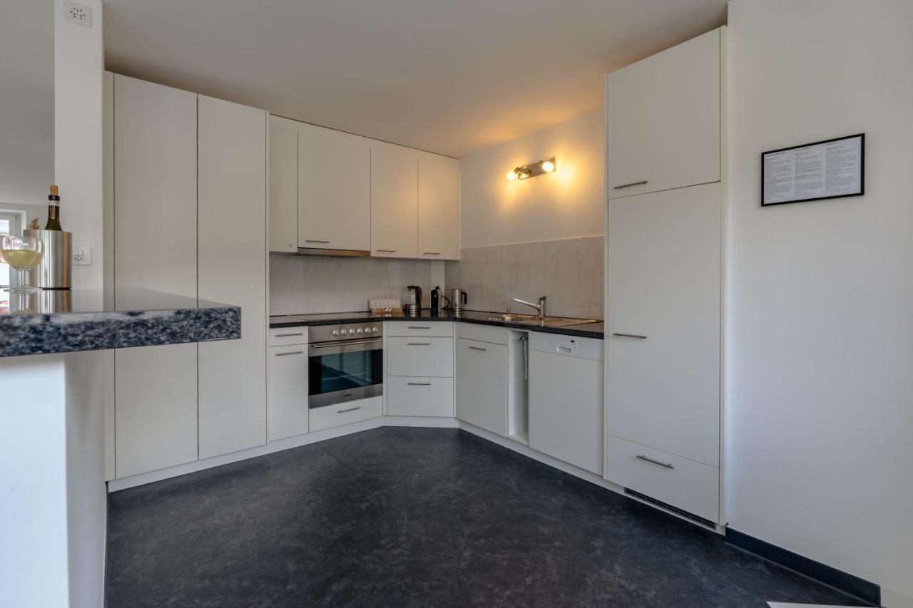 Apartment In The City Center With Free Parking 빌 외부 사진